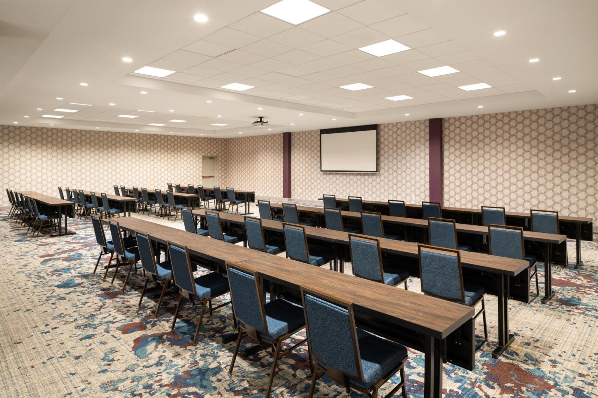 Hotel Tru By Hilton 3*